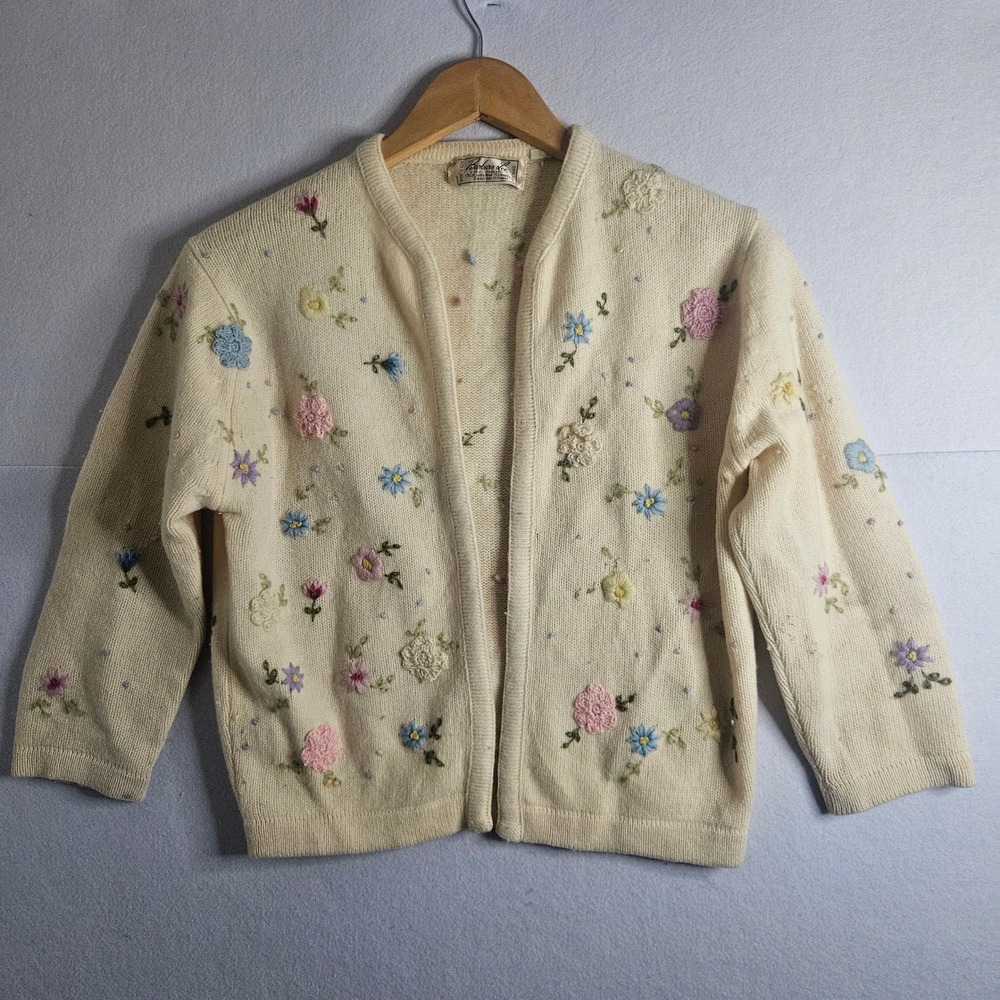 Vintage Barbara Lee Embroidered Floral Cardigan Lambswool Angora Cream Small